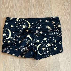 FLEO 2.5” Shorts Gold Bang Bang